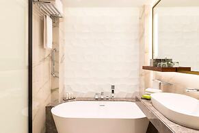Le Meridien Dubai Hotel & Conference Centre