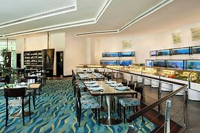 Le Meridien Dubai Hotel & Conference Centre