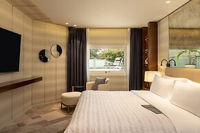 Le Meridien Dubai Hotel & Conference Centre