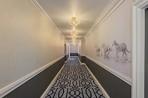 Protea Hotel by Marriott Johannesburg Balalaika Sandton