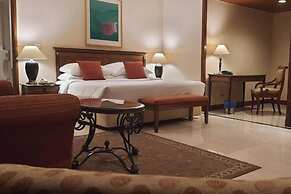 The Hans Hotel New Delhi