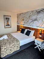 Hampton Villa Motel