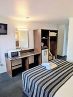 Hampton Villa Motel