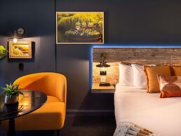 ibis Styles Orange