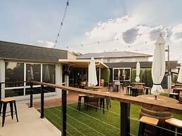 ibis Styles Orange