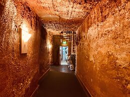 Desert Cave Hotel