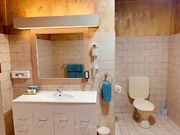 Desert Cave Hotel