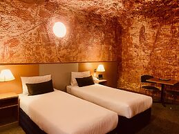 Desert Cave Hotel