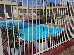 Desert Sand Motor Inn