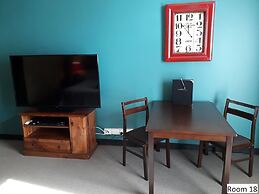 Moe Motor Inn