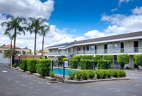 Park Motor Inn