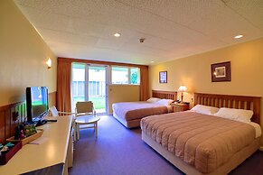 Brentwood Hotel
