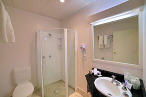 Brentwood Hotel