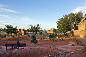 Lake Powell Resort