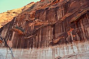 Lake Powell Resort