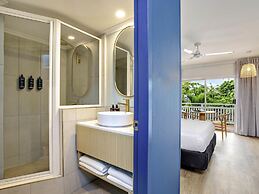 Mercure Cairns
