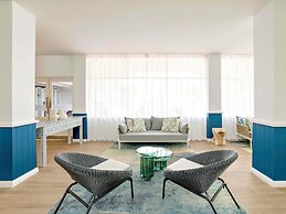Mercure Cairns