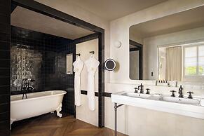 Pavillon de la Reine & Spa, Place des Vosges