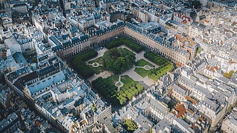 Pavillon de la Reine & Spa, Place des Vosges