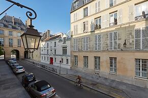 Pavillon de la Reine & Spa, Place des Vosges