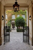 Pavillon de la Reine & Spa, Place des Vosges