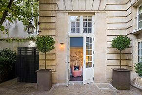 Pavillon de la Reine & Spa, Place des Vosges