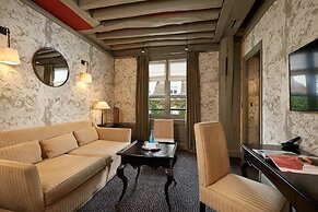 Pavillon de la Reine & Spa, Place des Vosges