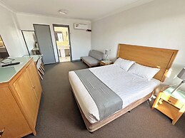 Spa Village Motel