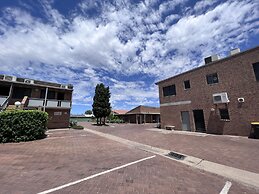 Spa Village Motel