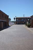 Spa Village Motel