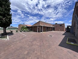 Spa Village Motel