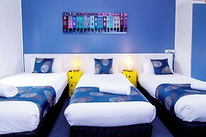 Crescent Motel