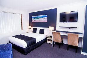 Crescent Motel