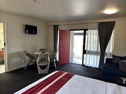 Botanical Motel