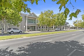 Sherbourne Terrace Hotel