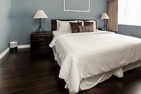 Rosellen Suites At Stanley Park