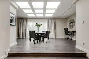 Rosellen Suites At Stanley Park