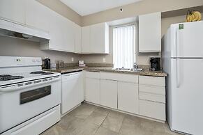 Rosellen Suites At Stanley Park