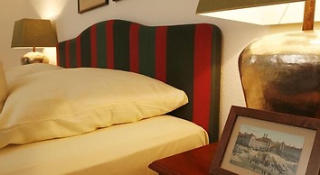 Admiral Hotel