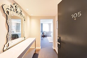 Admiral Hotel