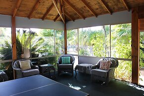 Swan Hill Resort
