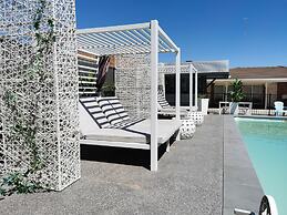 Townhouse Motor Inn