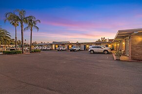 Plainsman Motel