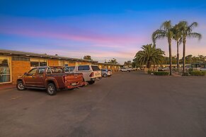Plainsman Motel