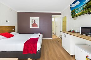 Plainsman Motel