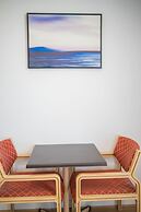 Plainsman Motel