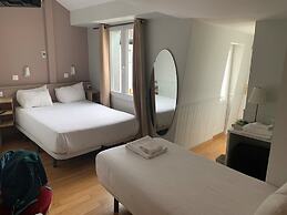 Hotel Apollo Opera