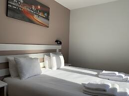 Hotel Apollo Opera