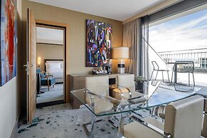 Hilton Geneva Hotel and Conference Centre