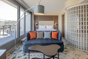 Hilton Geneva Hotel and Conference Centre